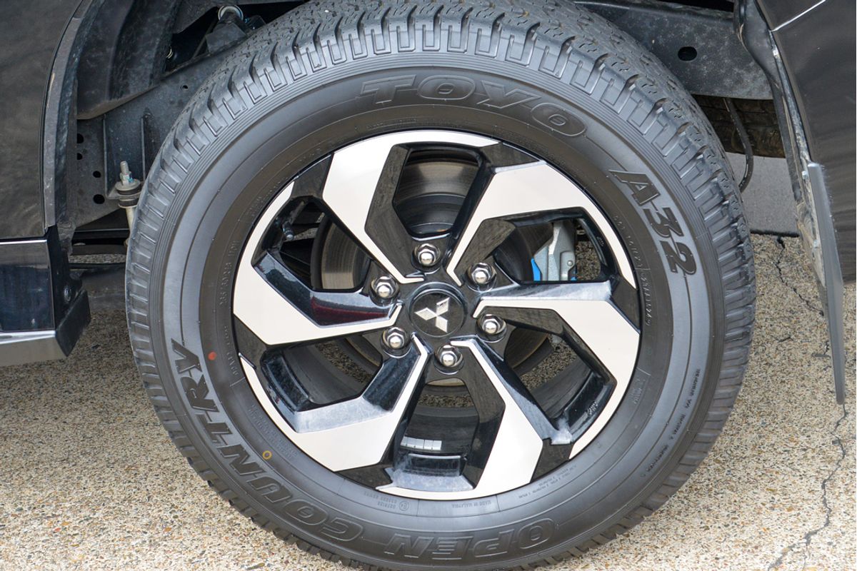 2024 Mitsubishi Pajero Sport Exceed QG
