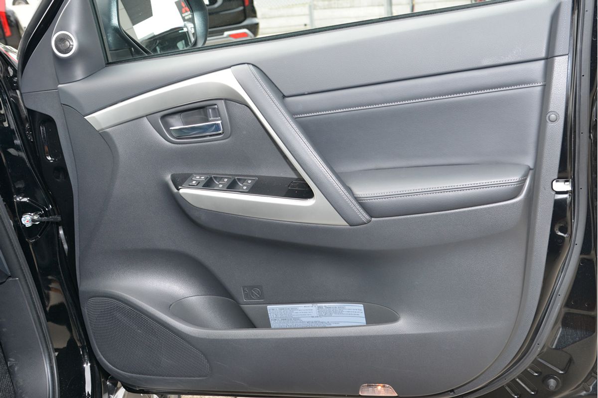 2024 Mitsubishi Pajero Sport Exceed QG