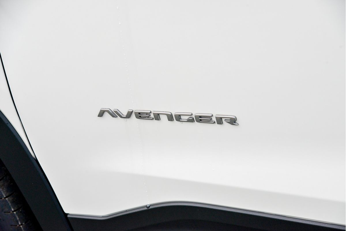 2024 Jeep Avenger Limited JJ