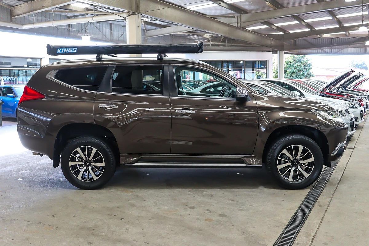 2017 Mitsubishi Pajero Sport GLS QE