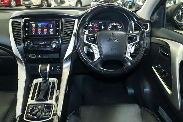 2017 Mitsubishi Pajero Sport GLS QE