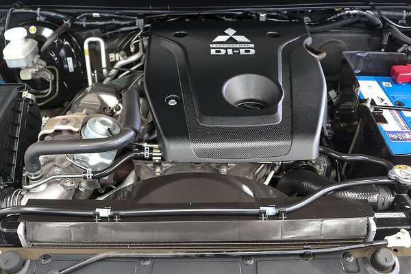 2017 Mitsubishi Pajero Sport GLS QE