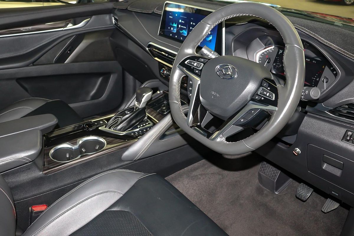 2024 LDV D90 Executive SV9A