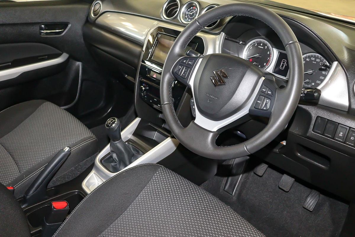 2018 Suzuki Vitara RT-S LY