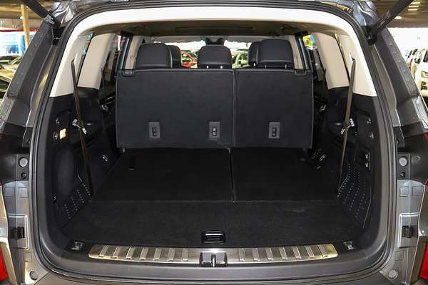 2024 LDV D90 Executive SV9A