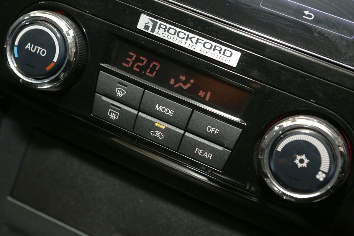 2021 Mitsubishi Pajero Exceed NX
