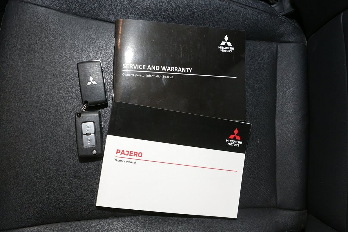 2021 Mitsubishi Pajero Exceed NX