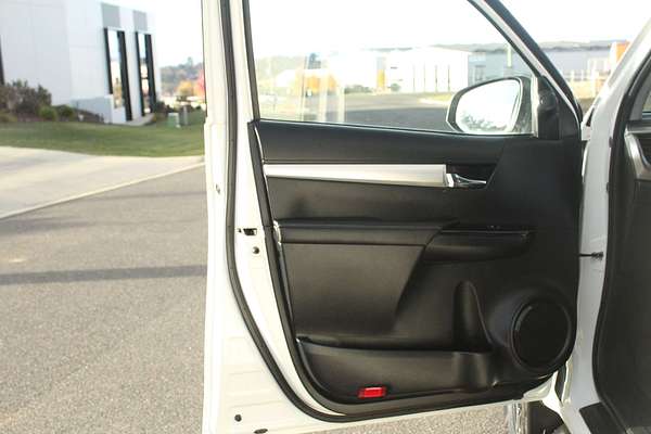 2020 Toyota Hilux SR5 GUN126R 4X4