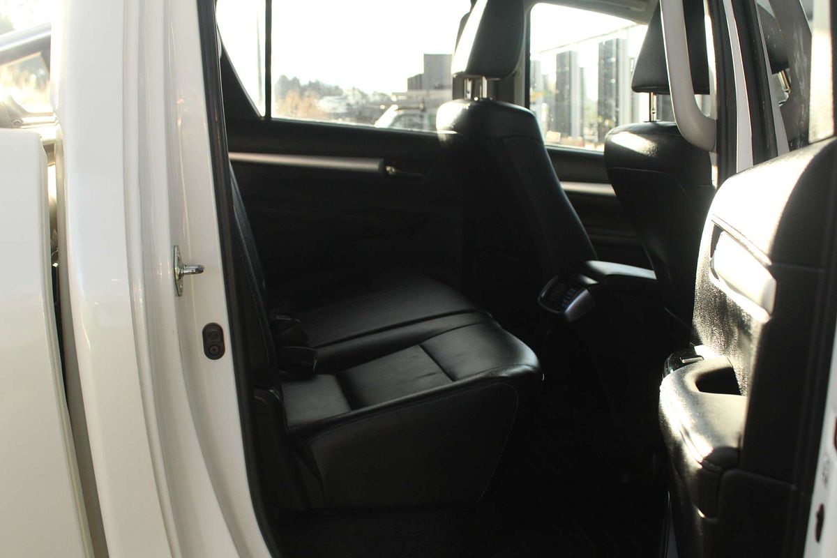 2020 Toyota Hilux SR5 GUN126R 4X4