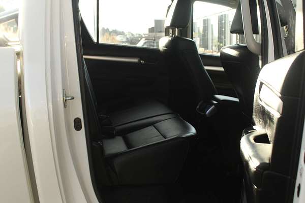 2020 Toyota Hilux SR5 GUN126R 4X4