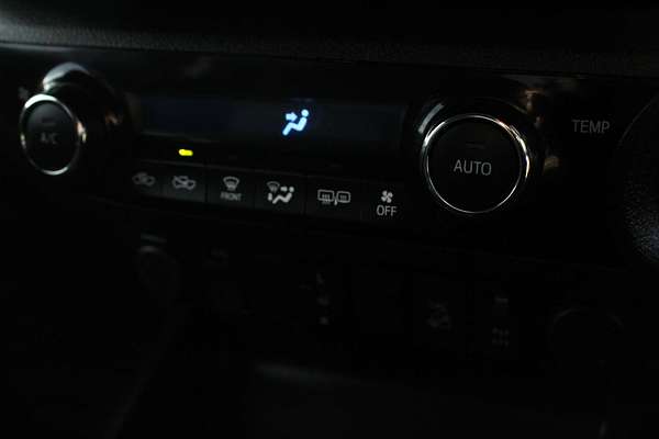 2020 Toyota Hilux SR5 GUN126R 4X4