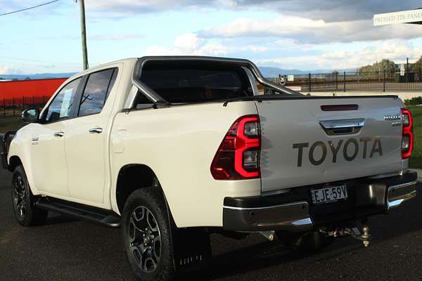2020 Toyota Hilux SR5 GUN126R 4X4