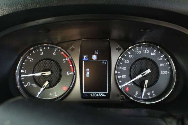 2020 Toyota Hilux SR5 GUN126R 4X4