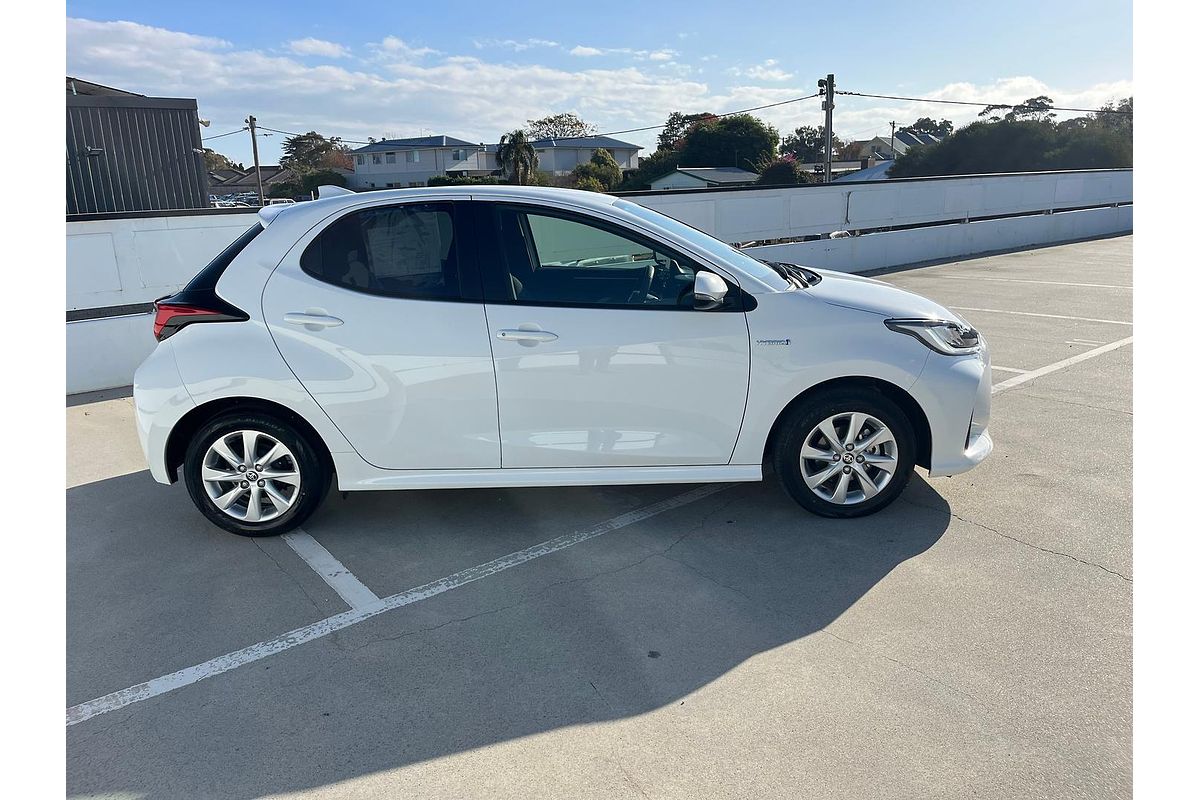 2023 Toyota Yaris SX Hybrid MXPH10R