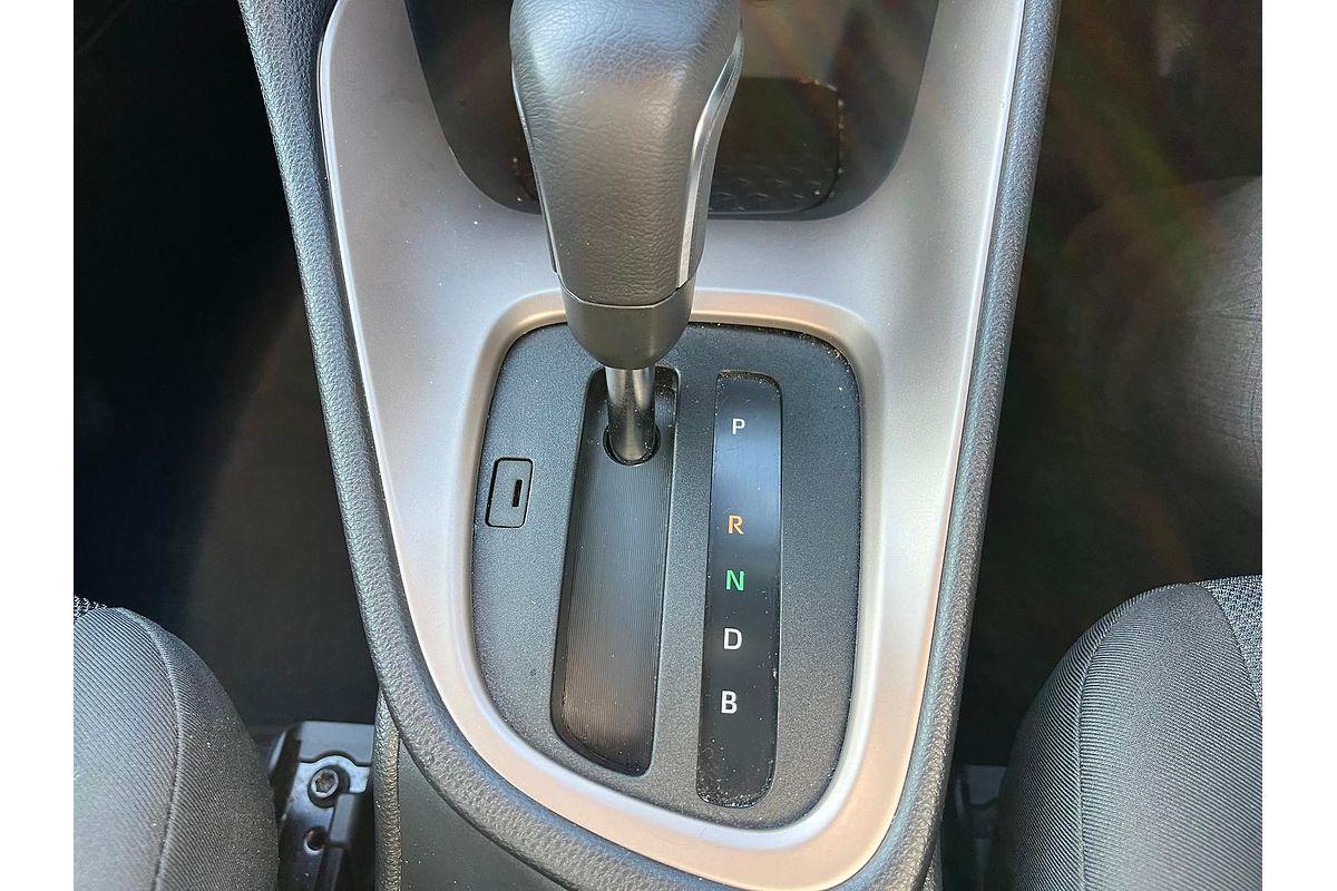 2023 Toyota Yaris SX Hybrid MXPH10R
