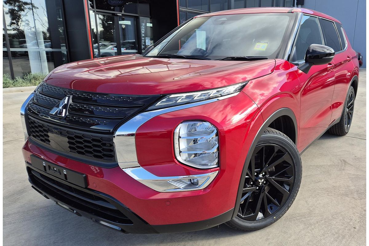 2025 Mitsubishi Outlander Black Edition ZM