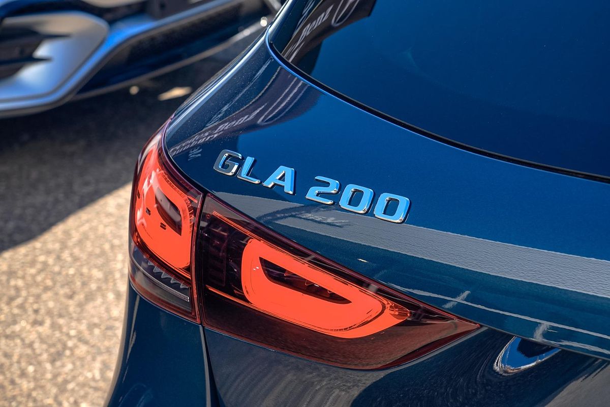 2021 Mercedes-Benz GLA-Class GLA200 H247