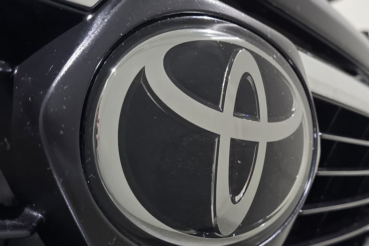 2020 Toyota Hilux Rogue GUN126R 4X4