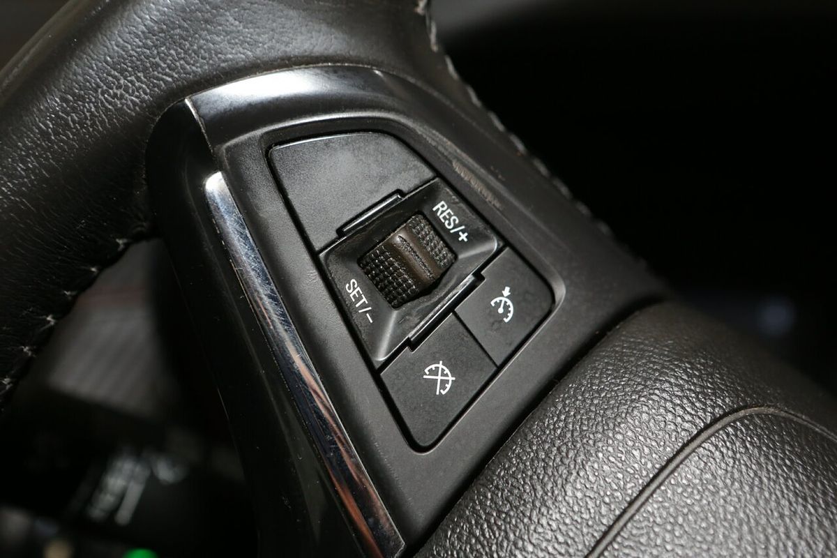 2016 Holden Commodore SV6 Black VF Series II