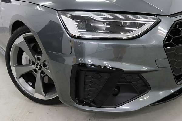 2023 Audi A4 45 TFSI S line B9