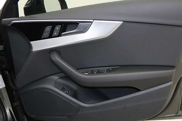 2023 Audi A4 45 TFSI S line B9