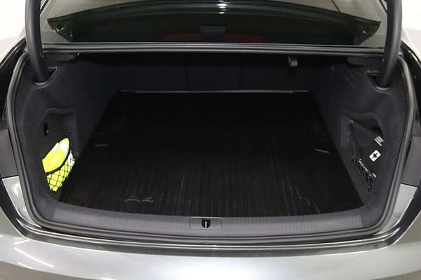 2023 Audi A4 45 TFSI S line B9