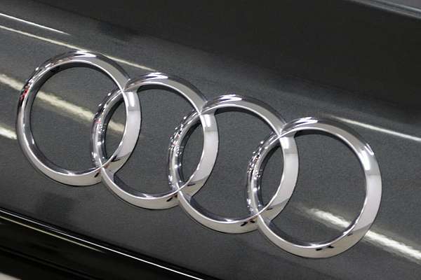 2023 Audi A4 45 TFSI S line B9