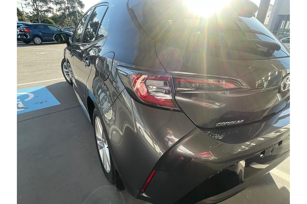 2022 Toyota Corolla Ascent Sport Hybrid ZWE211R