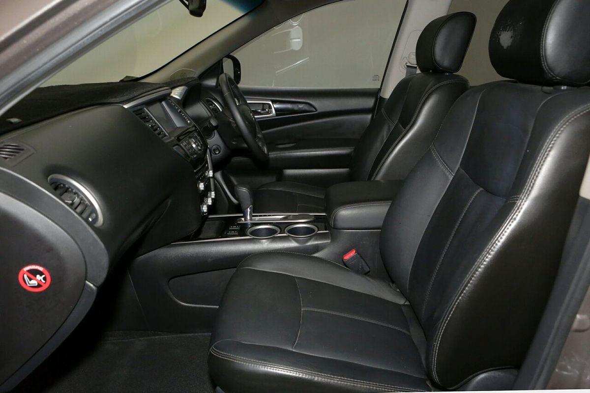 2013 Nissan Pathfinder ST-L R52