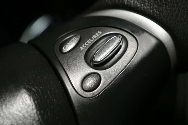 2013 Nissan Pathfinder ST-L R52