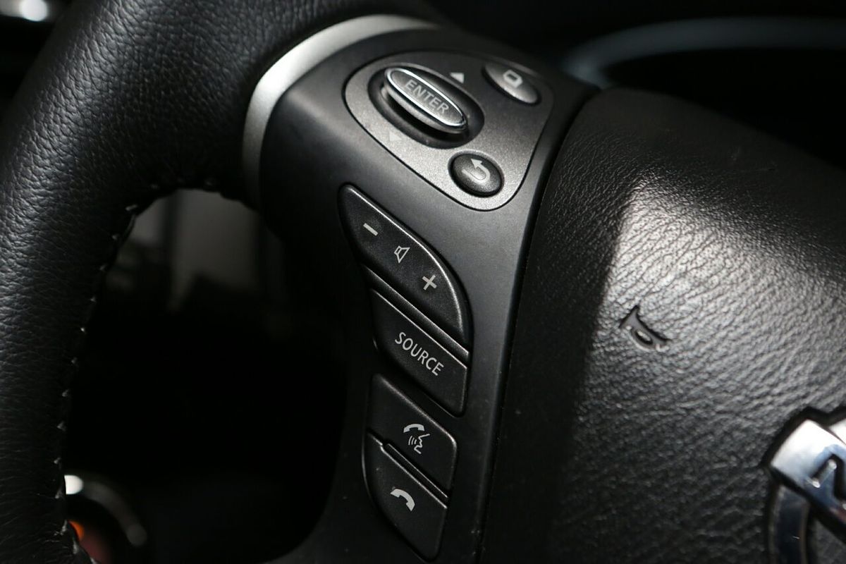 2013 Nissan Pathfinder ST-L R52