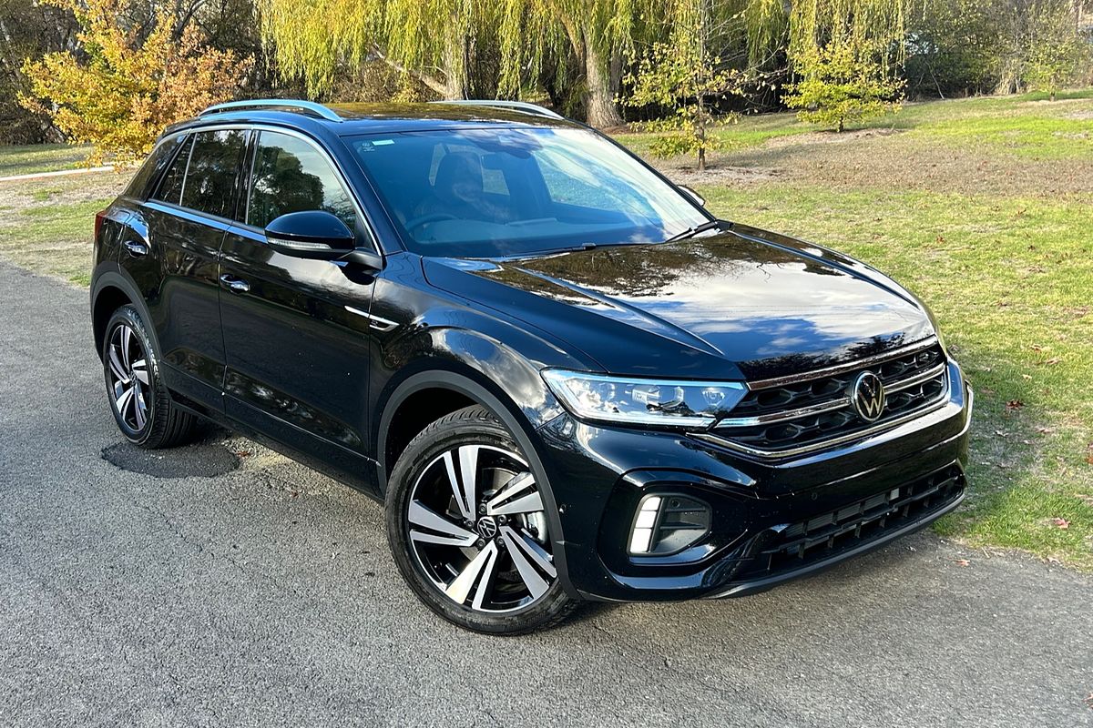 2025 Volkswagen T-Roc 140TSI R-Line D11
