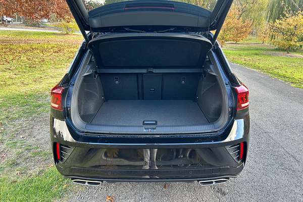 2025 Volkswagen T-Roc 140TSI R-Line D11