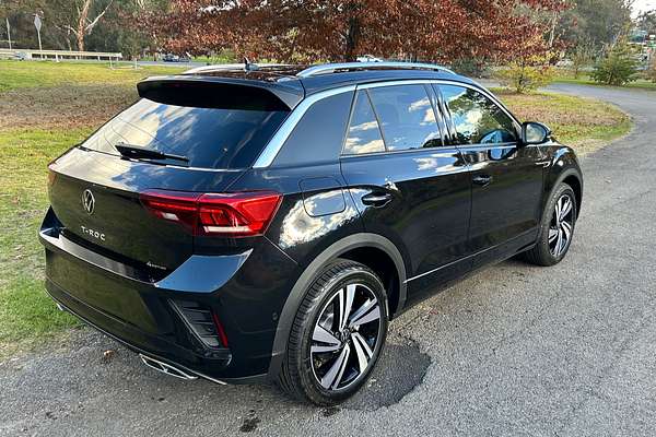 2025 Volkswagen T-Roc 140TSI R-Line D11