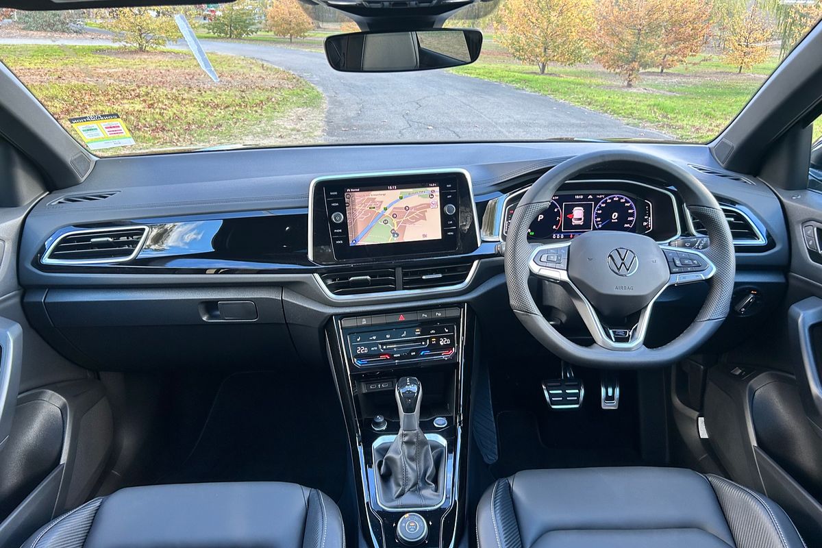 2025 Volkswagen T-Roc 140TSI R-Line D11