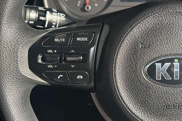 2017 Kia Rio S YB