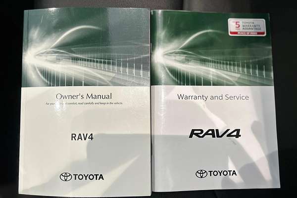 2020 Toyota RAV4 Cruiser AXAH54R