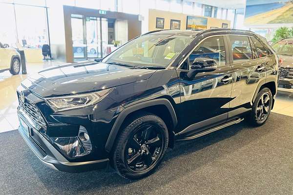 2020 Toyota RAV4 Cruiser AXAH54R