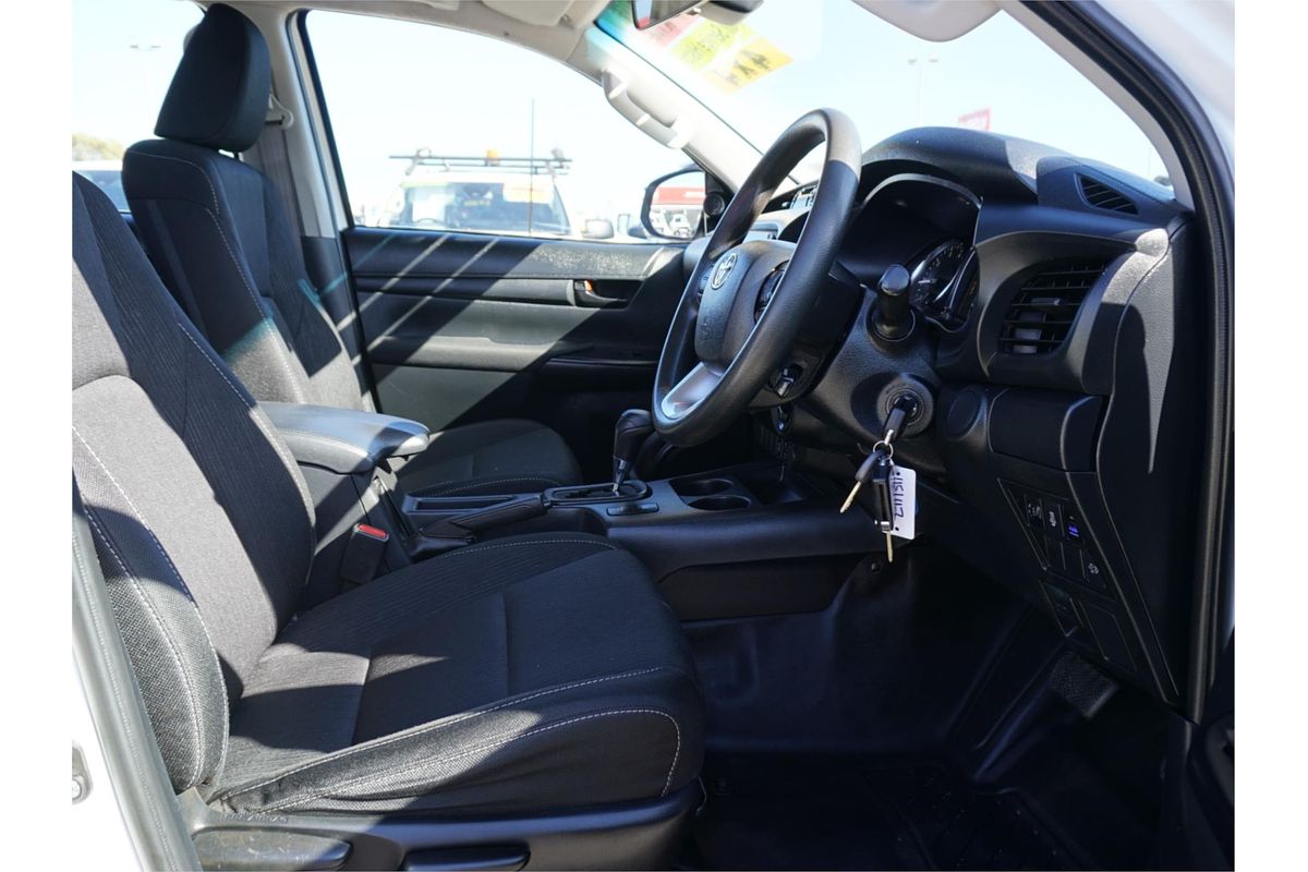 2020 Toyota Hilux SR GUN126R 4X4