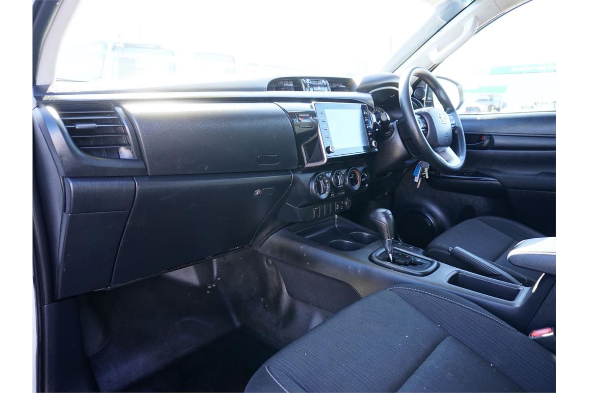 2020 Toyota Hilux SR GUN126R 4X4