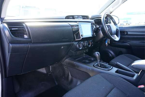 2020 Toyota Hilux SR GUN126R 4X4