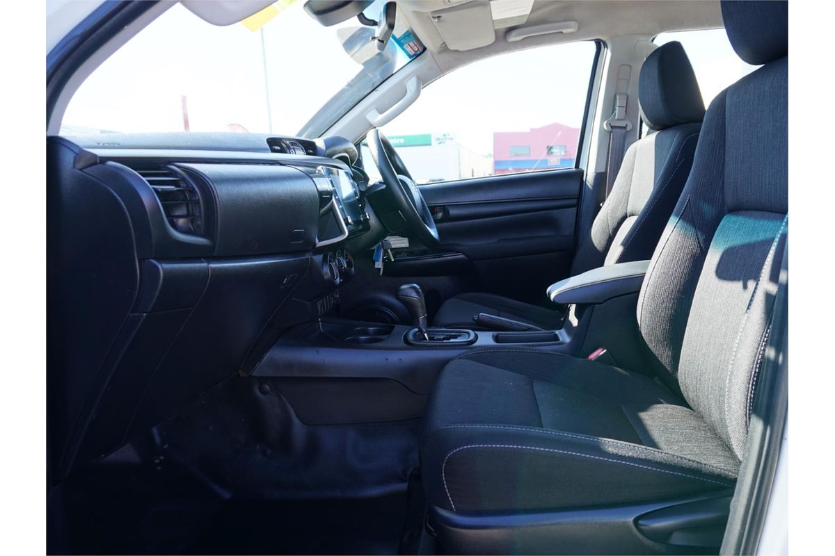 2020 Toyota Hilux SR GUN126R 4X4