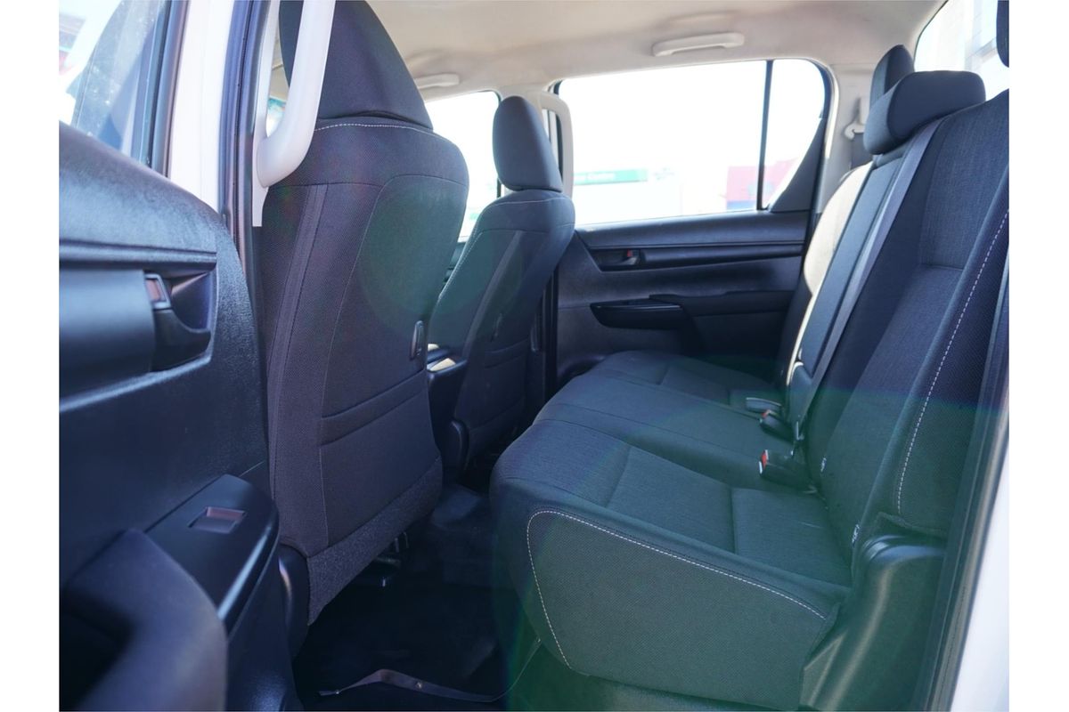2020 Toyota Hilux SR GUN126R 4X4