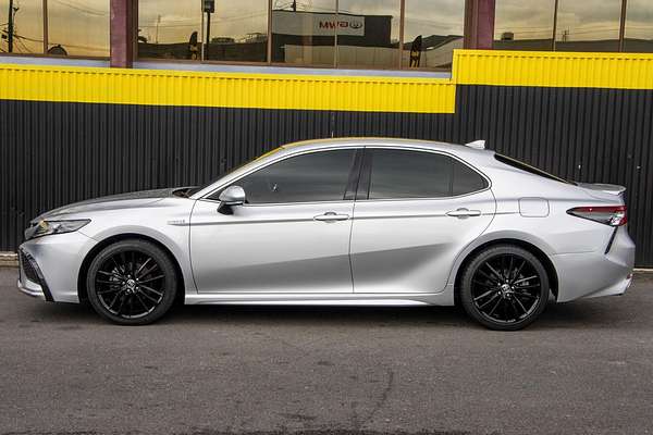 2021 Toyota Camry SX AXVH70R