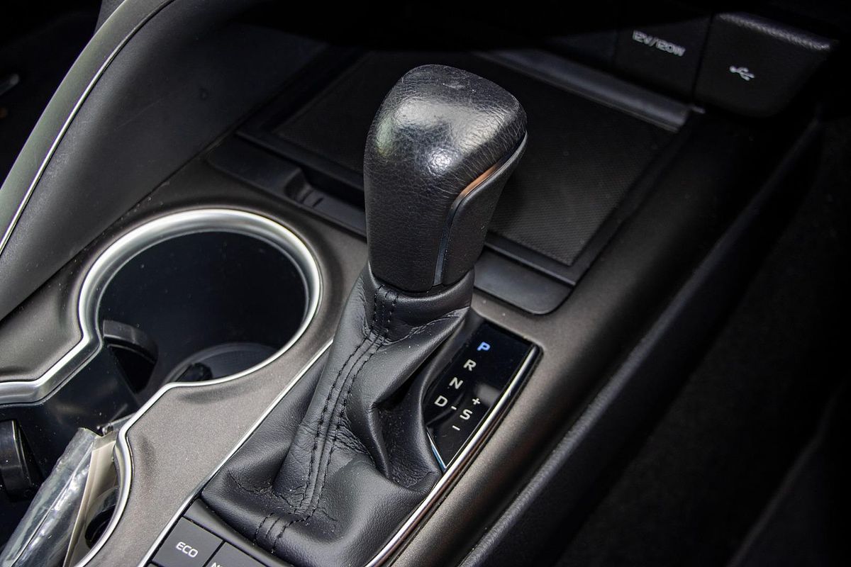 2021 Toyota Camry SX AXVH70R