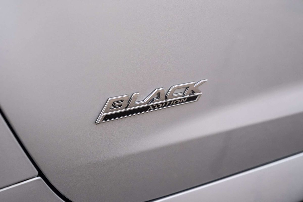 2016 Holden Commodore SV6 Black VF Series II