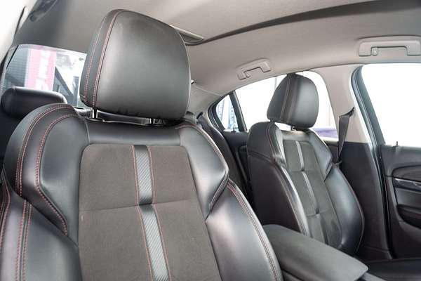 2016 Holden Commodore SV6 Black VF Series II