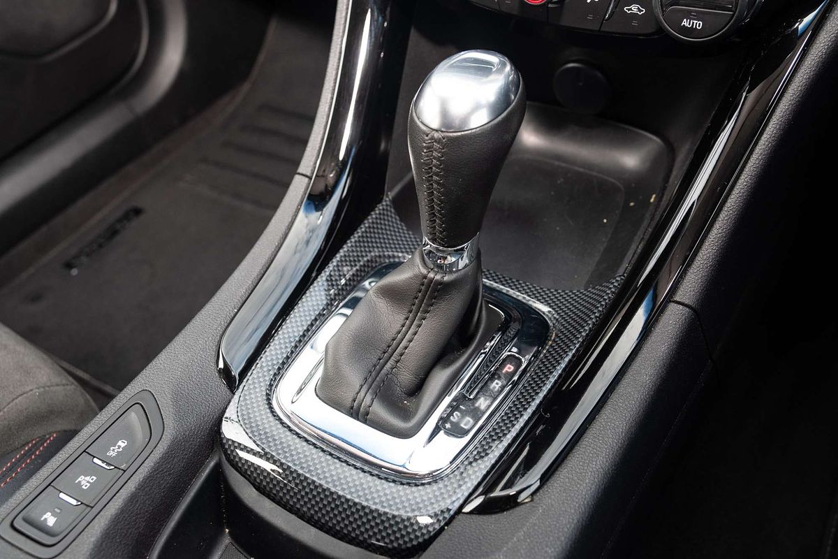 2016 Holden Commodore SV6 Black VF Series II