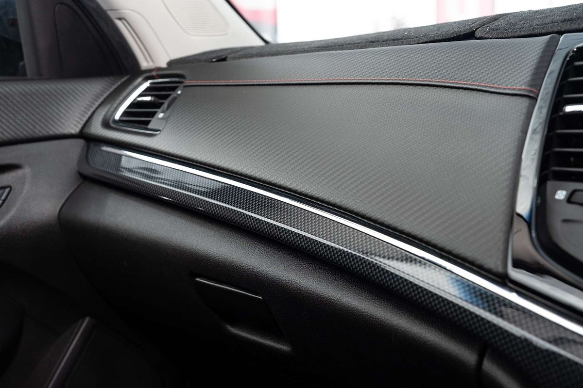 2016 Holden Commodore SV6 Black VF Series II
