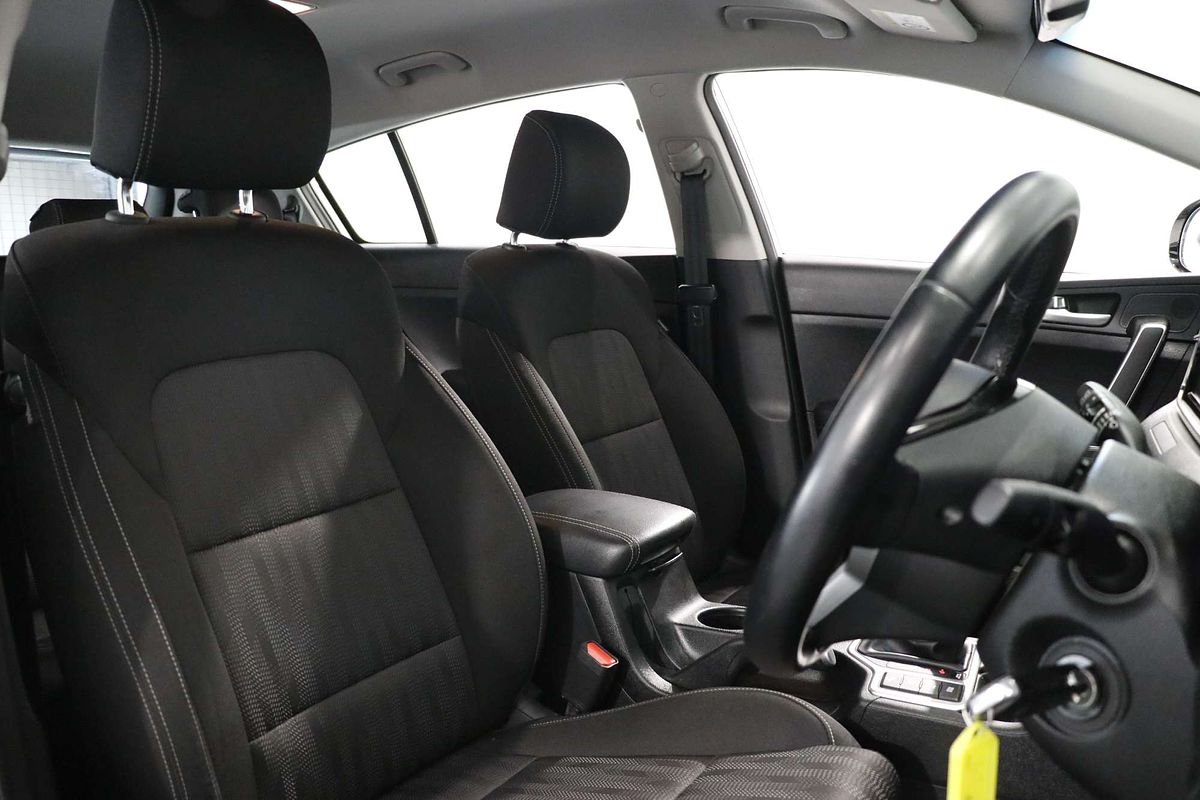 2020 Kia Sportage S QL